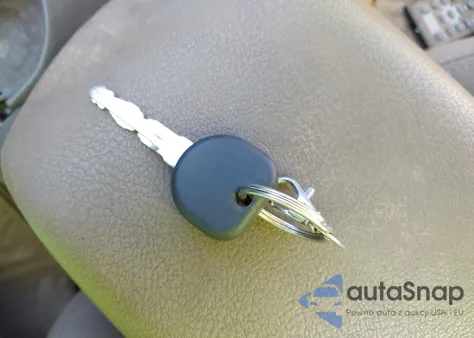 2000 Pontiac Grand Prix Gt z USA, uszkodzony, nr VIN 1G2WP52K8YF182271